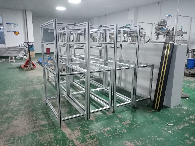 定制鋁型材設(shè)備機柜需要哪種工業(yè)鋁材？